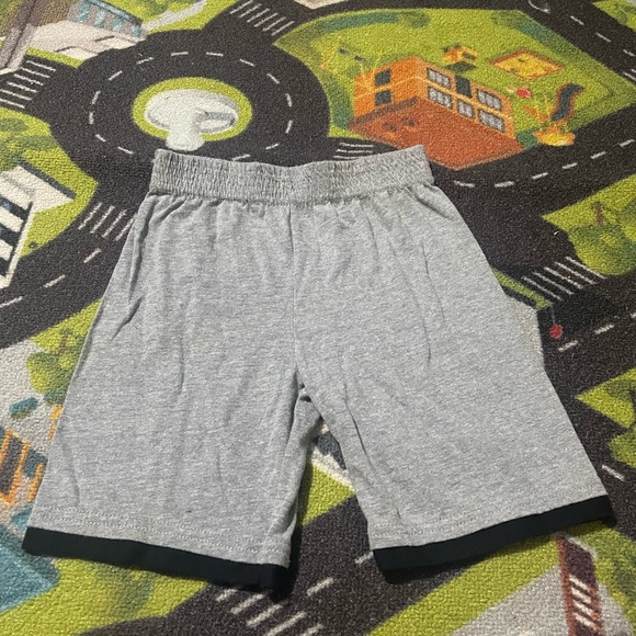 Garanimals Other - Garanimals 5T boys shorts